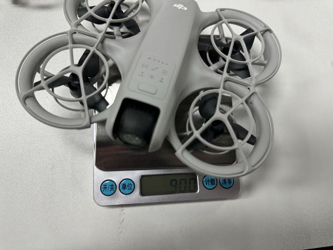 验：135g的它却是我心目中最好的航拍无人机头号玩家龙八国际网址DJI NEO 首发体(图17)