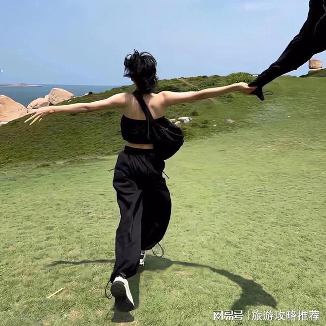 新疆10天旅行跟团价格多少新疆本地旅游公