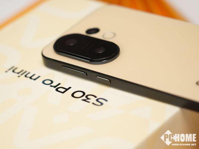 ni评测 拉开小屏手机普及盛宴vivo S30 Pro mi(图16)